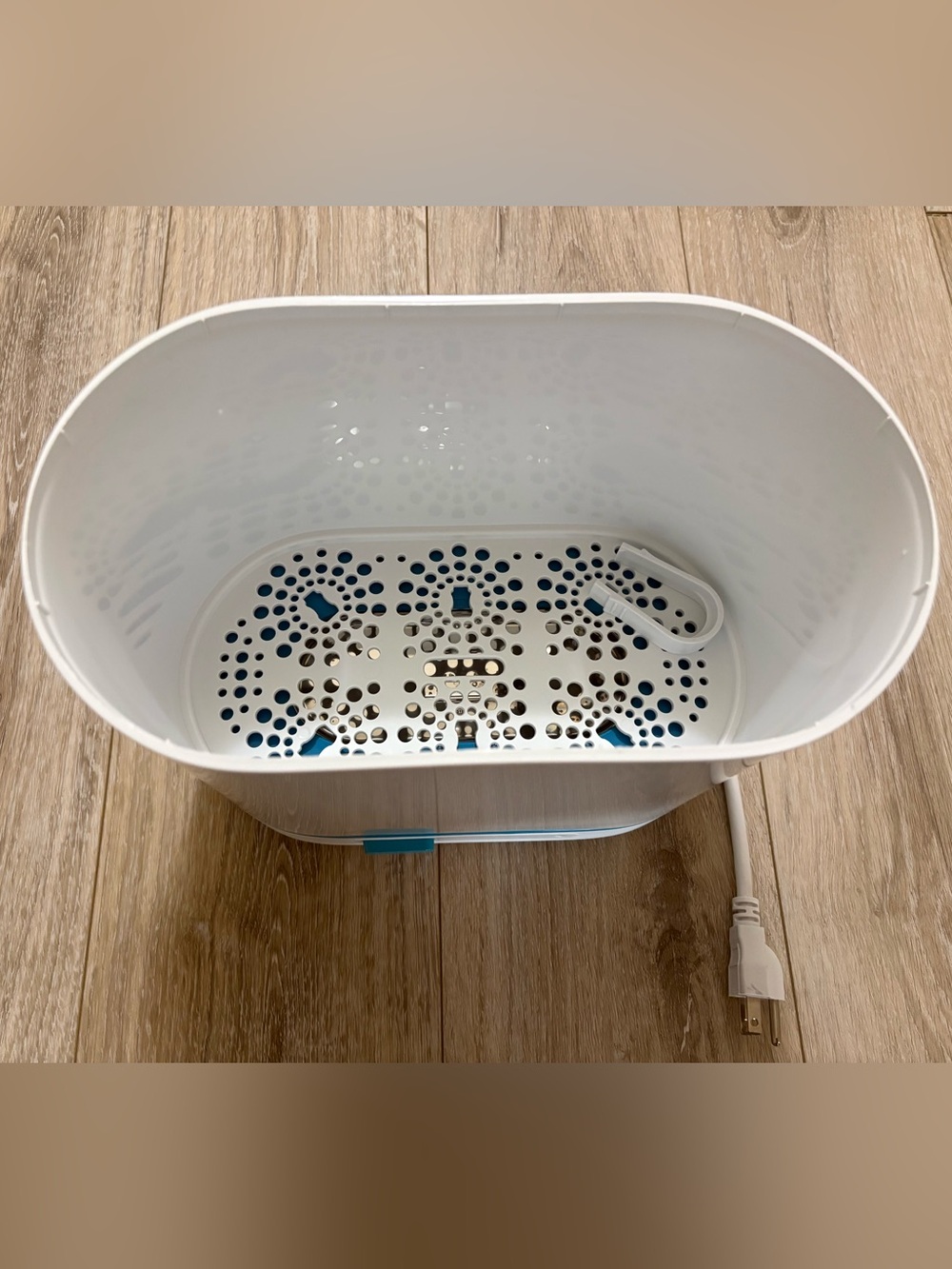 Philips AVENT Electric Steam Sterilizer - Picture 5 of 6